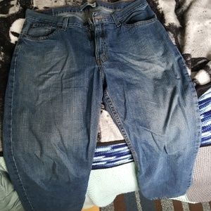 Signature Levi Strauss and Co Jeans